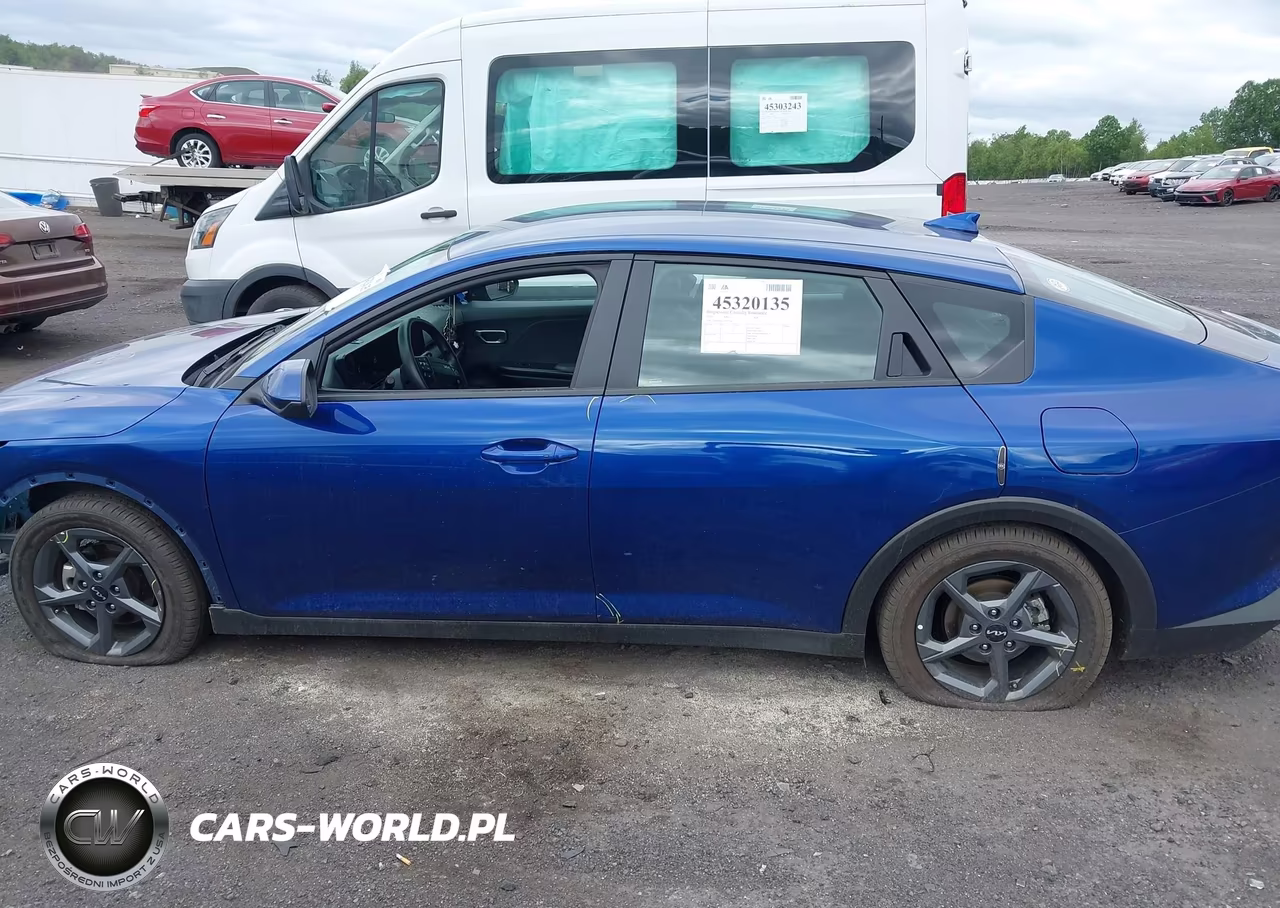 2025 Kia K4 Lxs VIN:3KPFT4DE2SE017360 - 14