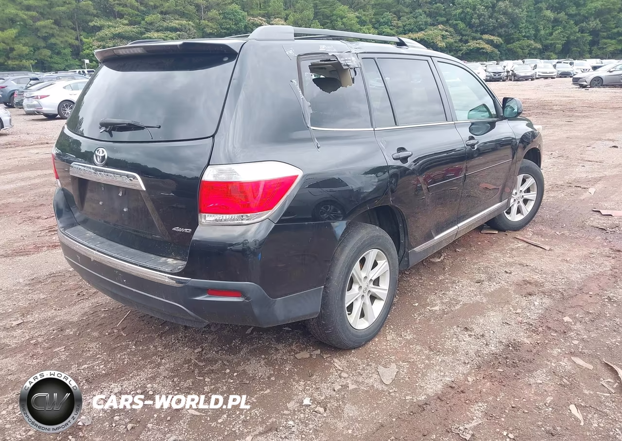 2013 Toyota Highlander Se V6 VIN:5TDBK3EH1DS263555 - 4