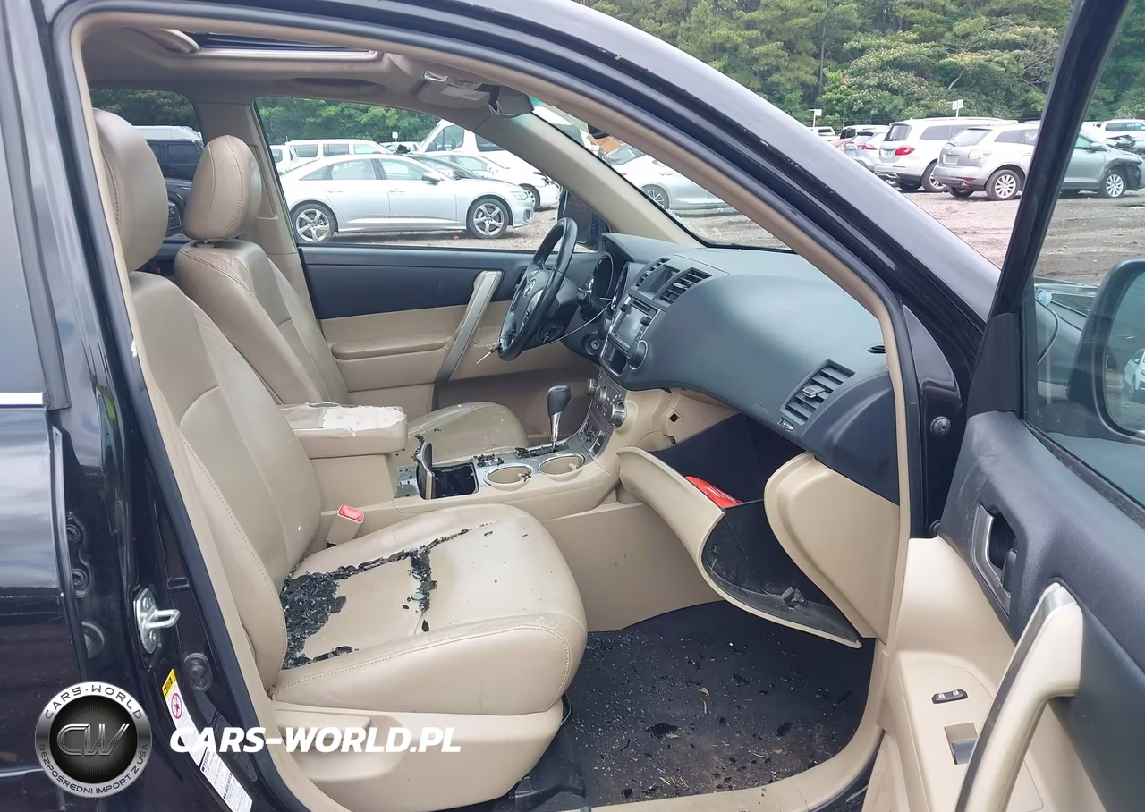 2013 Toyota Highlander Se V6 VIN:5TDBK3EH1DS263555 - 5