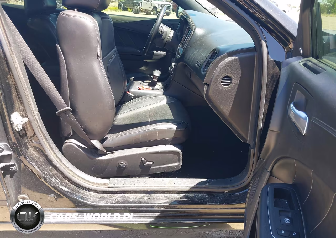 2019 Dodge Charger Sxt Awd VIN:2C3CDXJG3KH568493 - 5