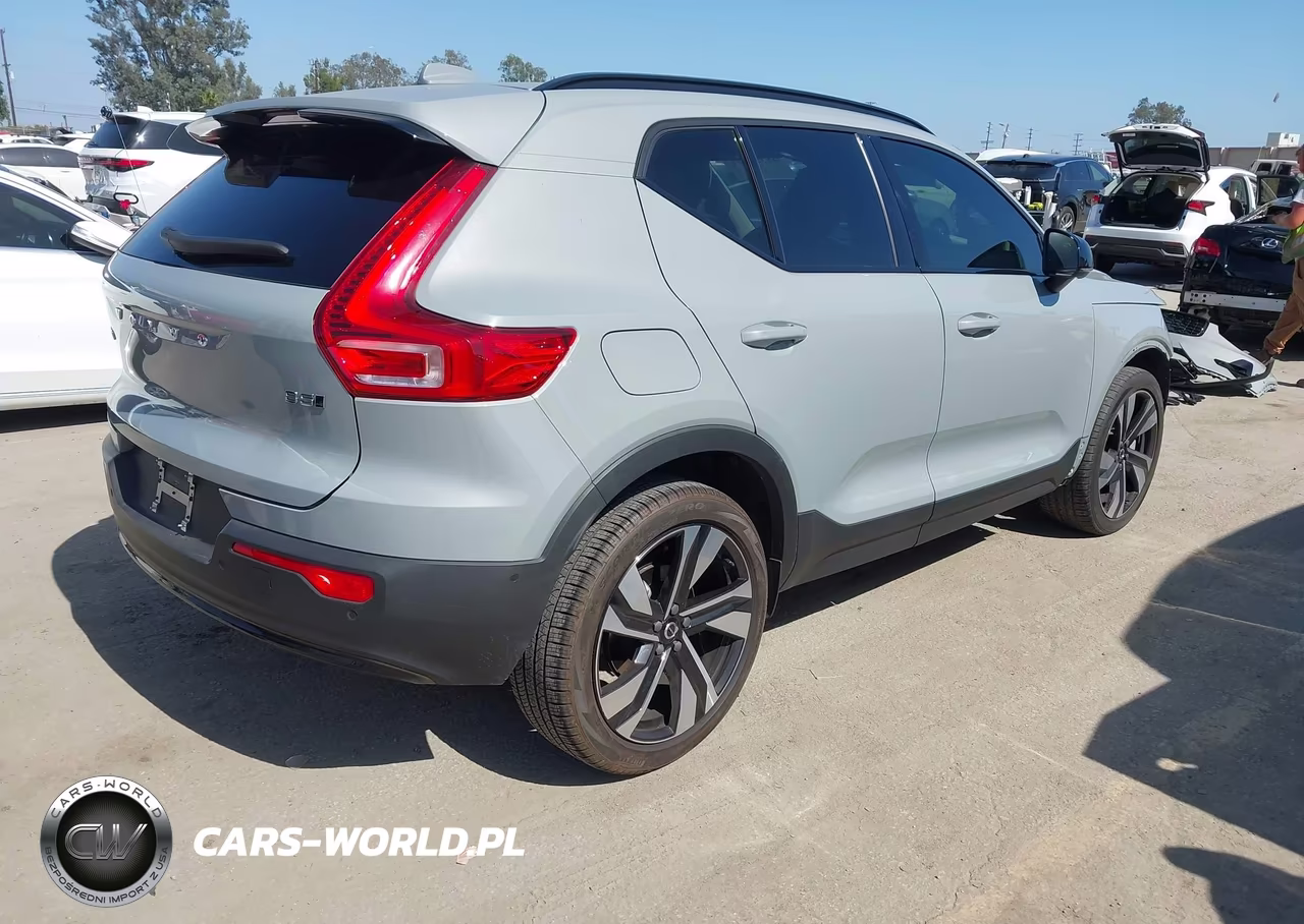 2024 Volvo Xc40 B5 Ultimate Dark Theme VIN:YV4L12UM8R2336240 - 4