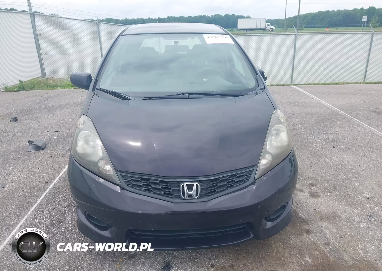 2013 Honda Fit Sport VIN:JHMGE8H52DC013978 - 12