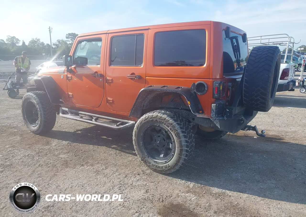 2011 Jeep Wrangler Unlimited Sahara VIN:1J4BA5H15BL632021 - 3