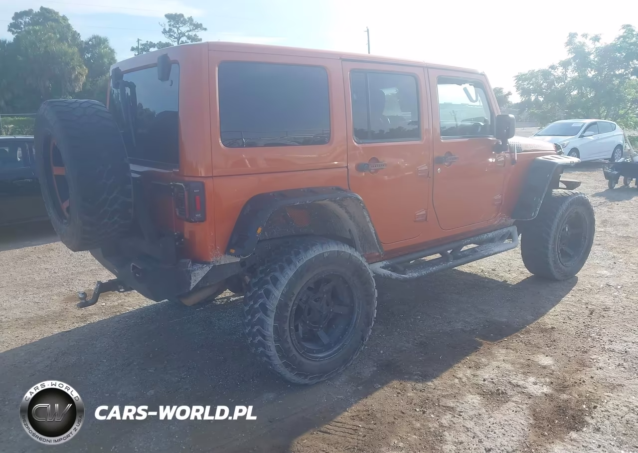 2011 Jeep Wrangler Unlimited Sahara VIN:1J4BA5H15BL632021 - 4