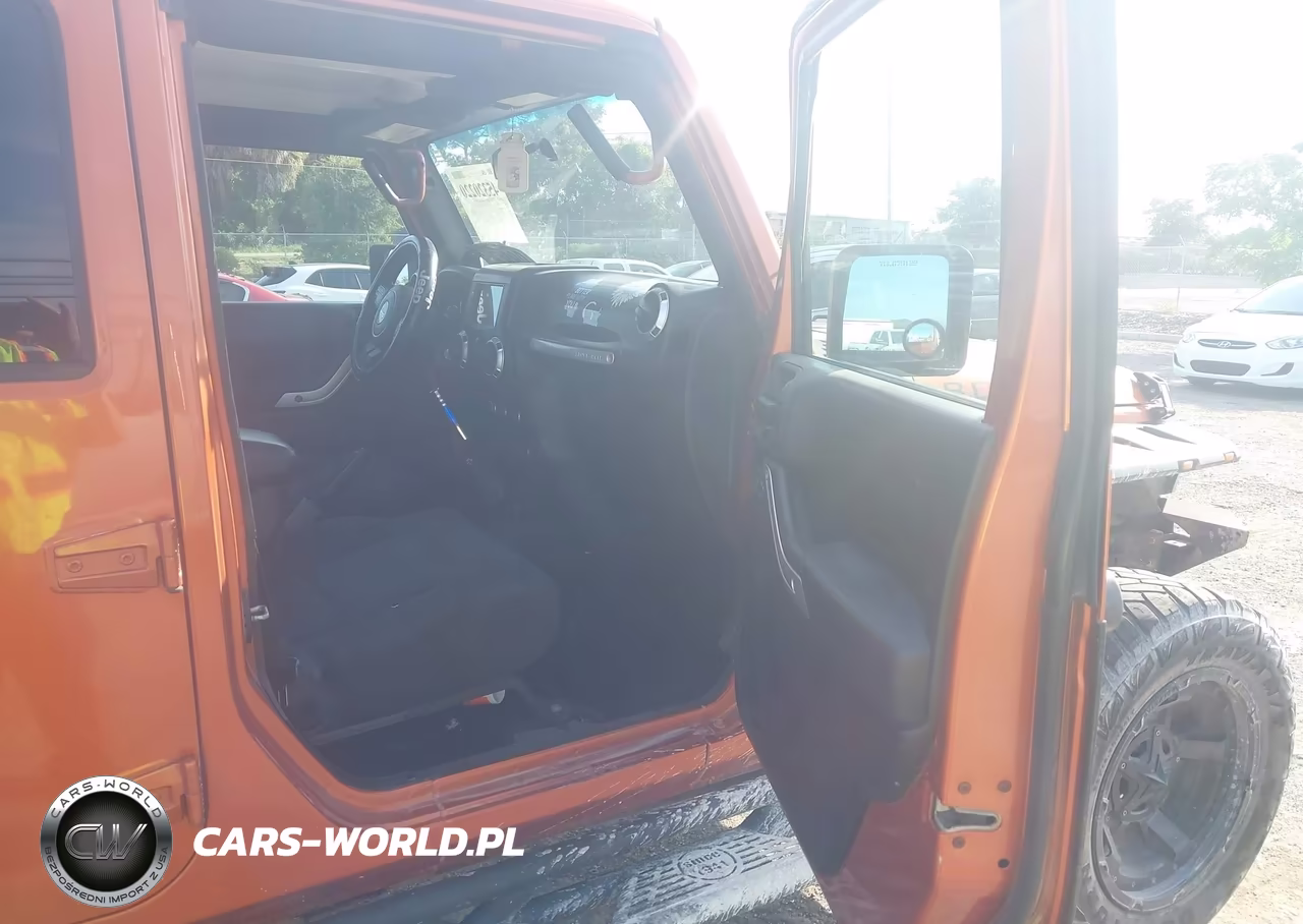 2011 Jeep Wrangler Unlimited Sahara VIN:1J4BA5H15BL632021 - 5