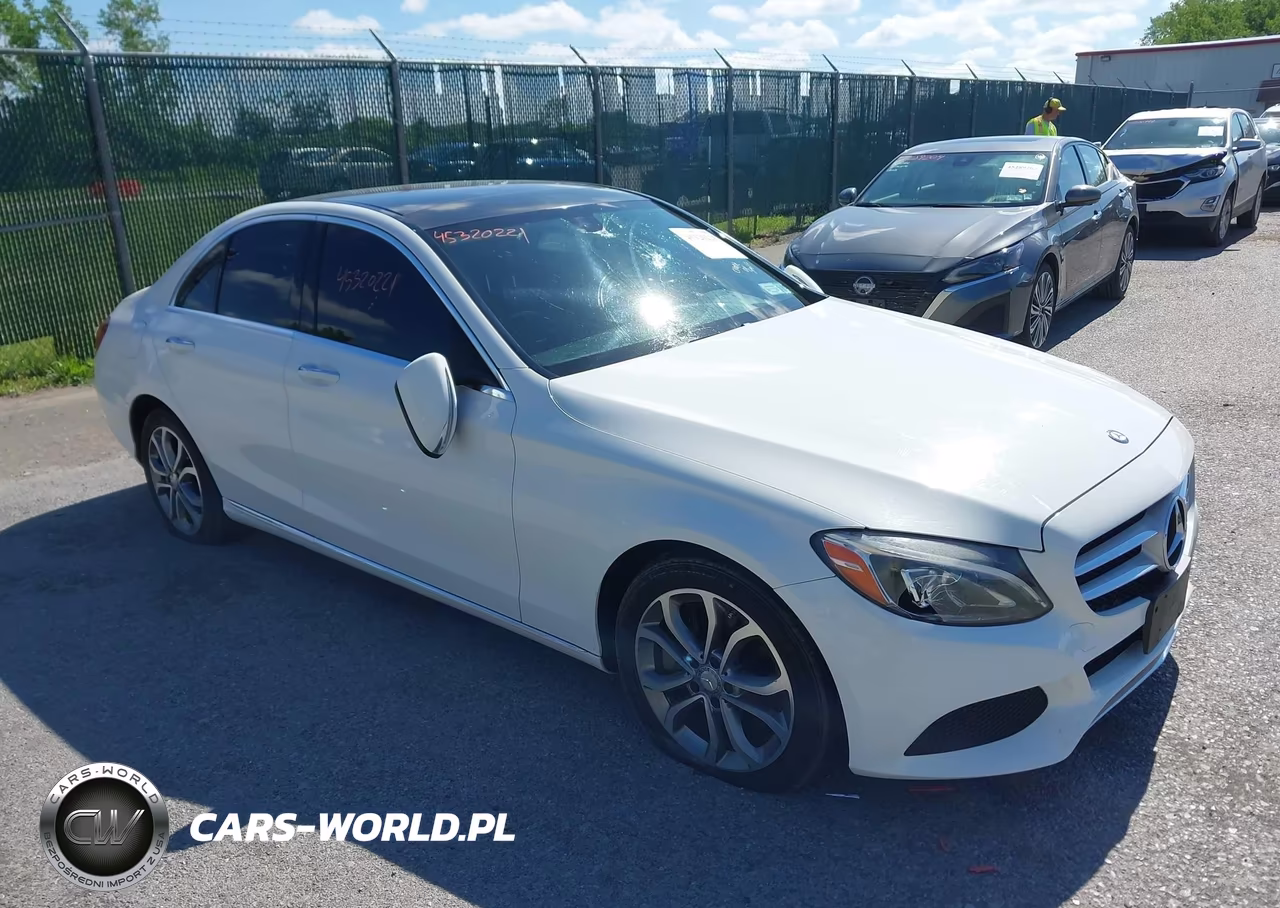 2015 Mercedes-Benz C 300 4Matic – zdjęcie 1 z 16