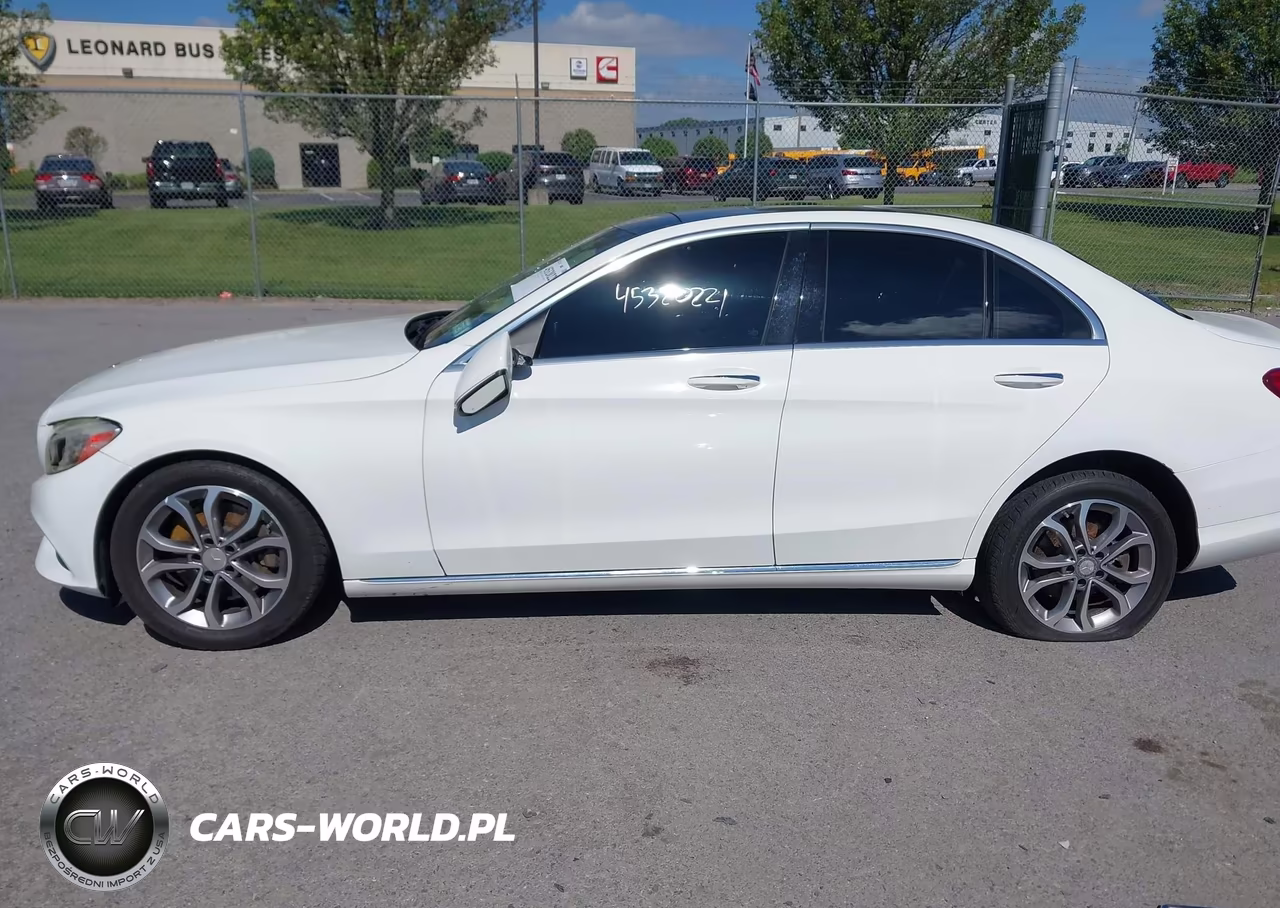 2015 Mercedes-Benz C 300 4Matic VIN:55SWF4KB3FU083124 - 14