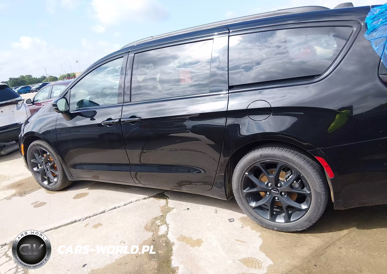 2025 Chrysler Pacifica Limited VIN:2C4RC1GG2SR520099 - 14