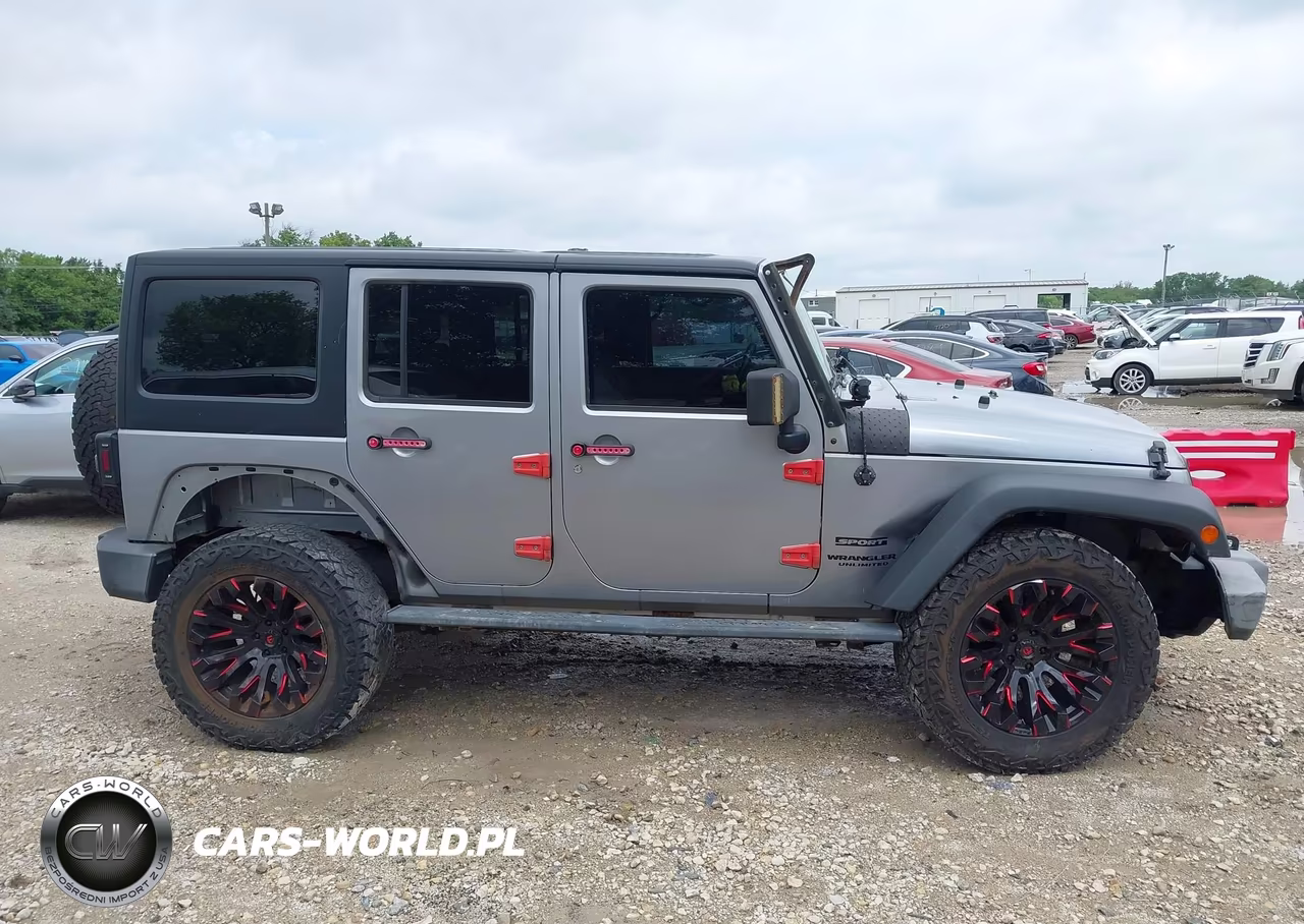 2016 Jeep Wrangler Unlimited Sport VIN:1C4BJWDGXGL217192 - 13