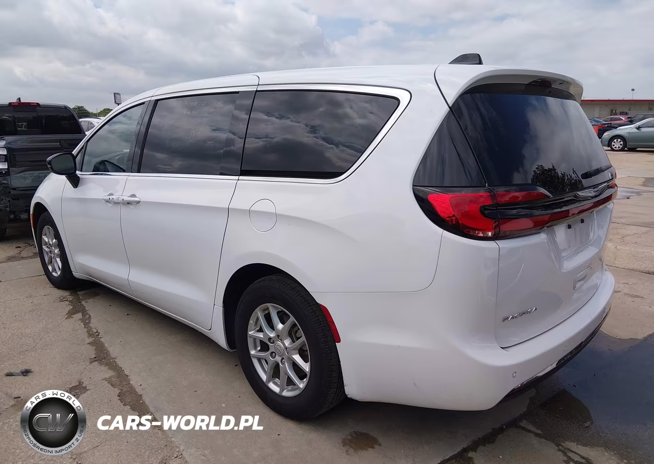 2025 Chrysler Pacifica Select VIN:2C4RC1BG6SR612100 - 3