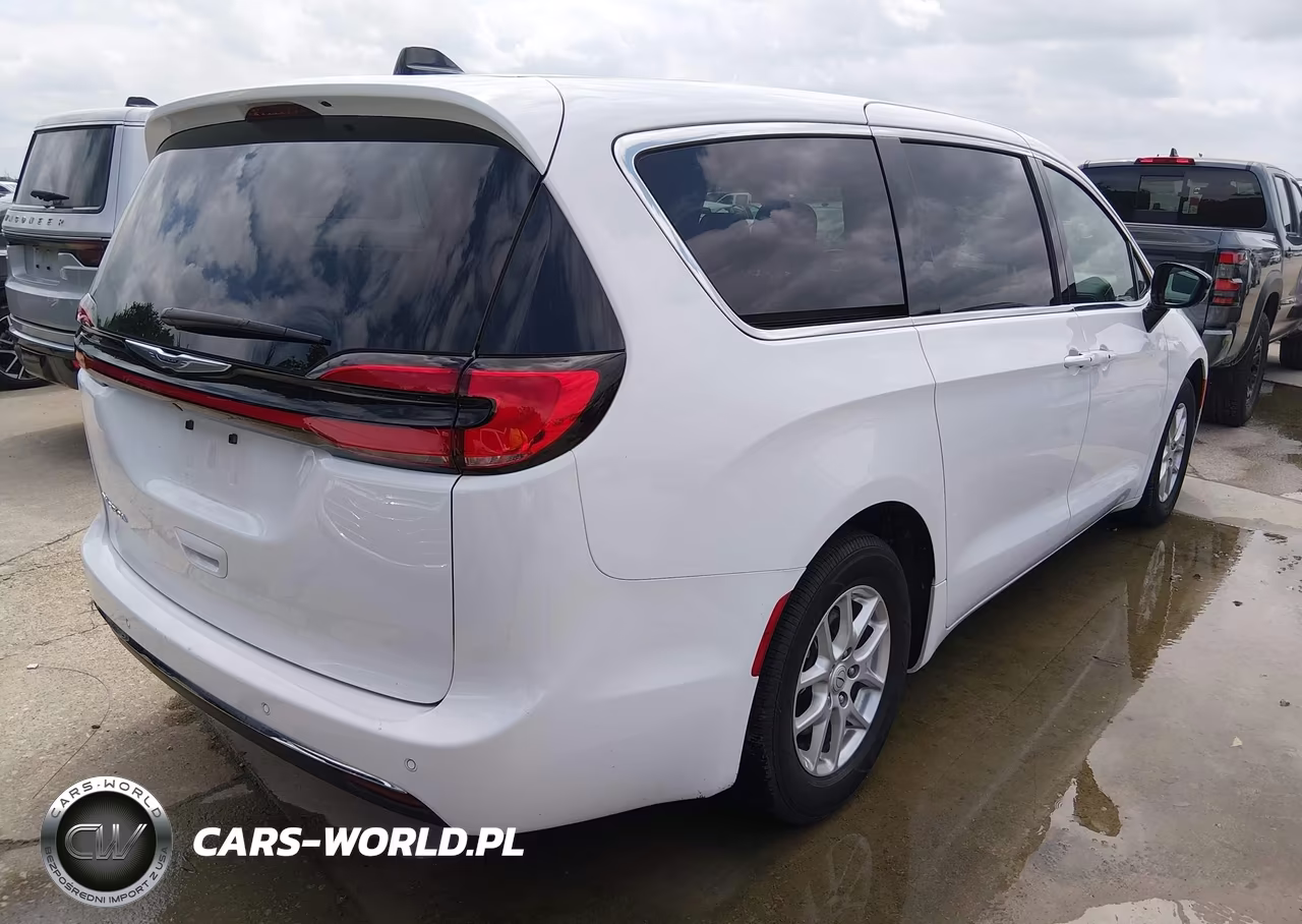 2025 Chrysler Pacifica Select VIN:2C4RC1BG6SR612100 - 4