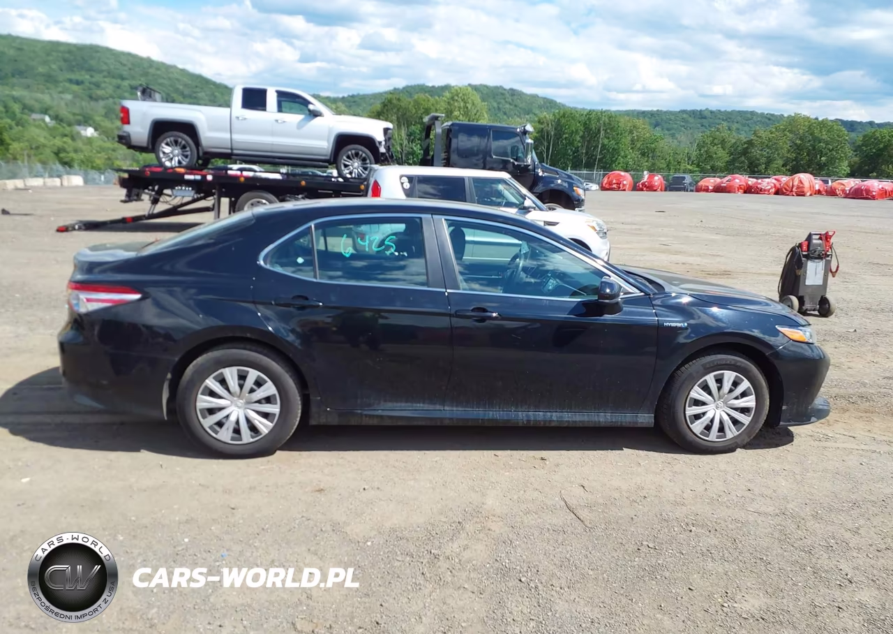 2018 Toyota Camry Hybrid Le VIN:4T1B31HK1JU501108 - 13