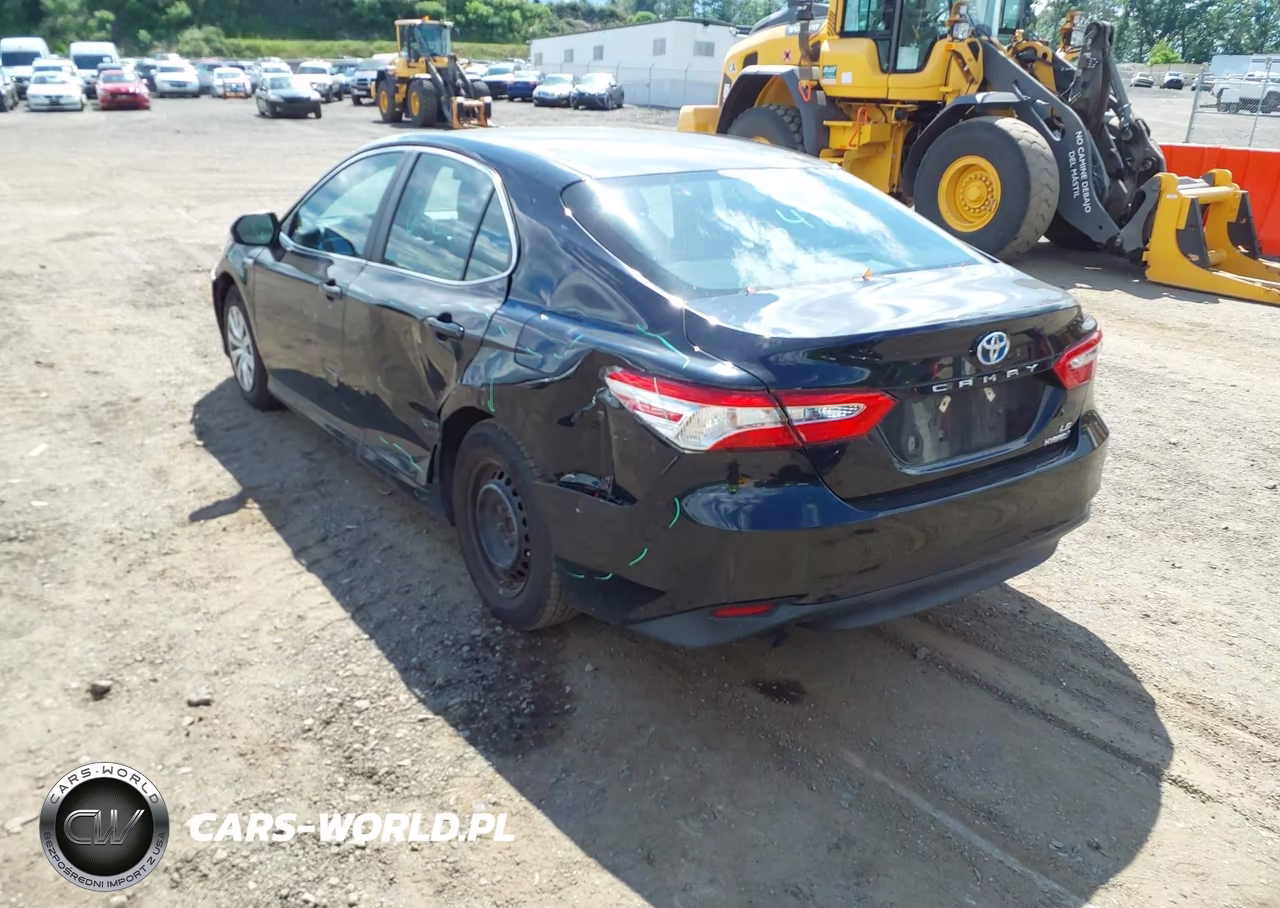 2018 Toyota Camry Hybrid Le VIN:4T1B31HK1JU501108 - 3