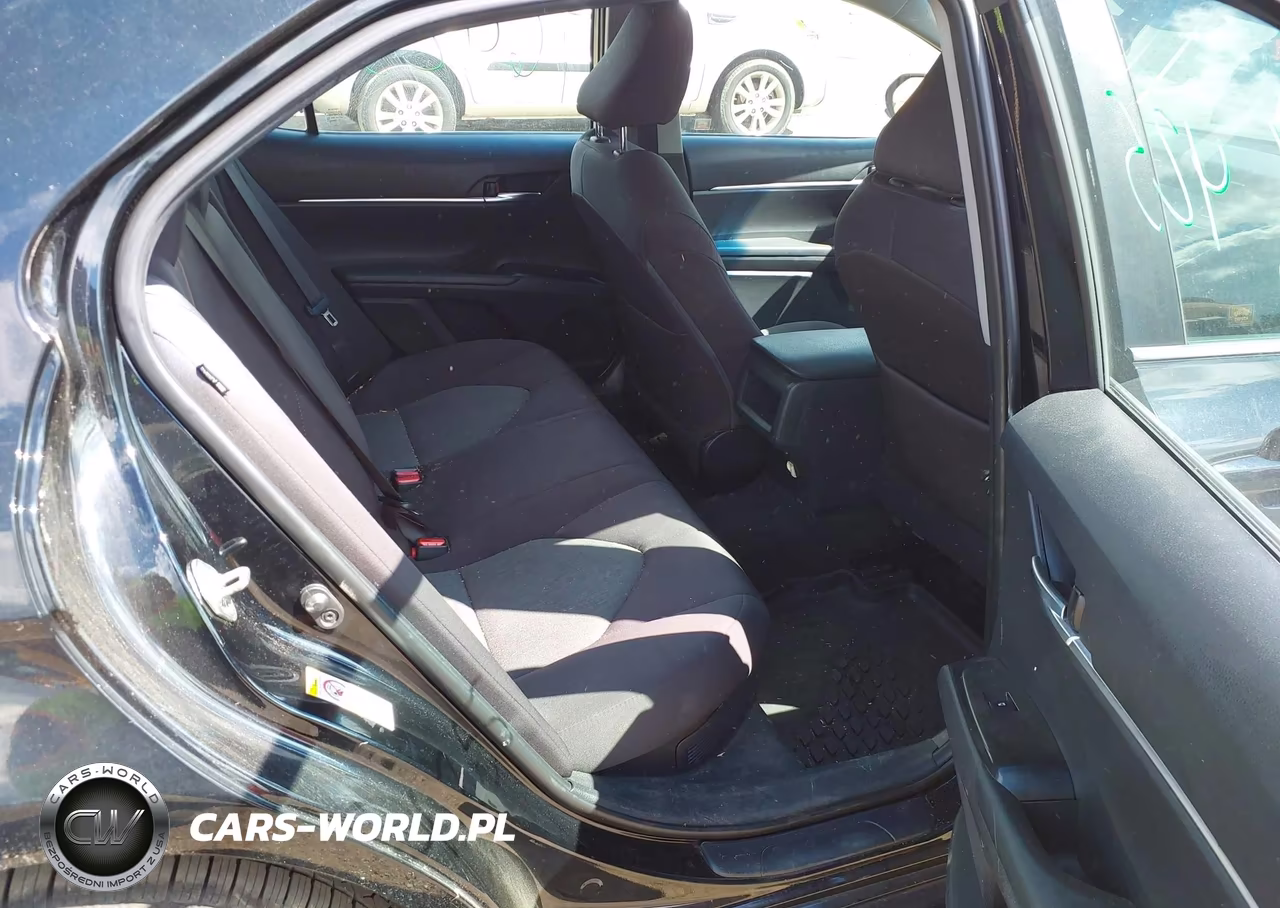 2018 Toyota Camry Hybrid Le VIN:4T1B31HK1JU501108 - 8