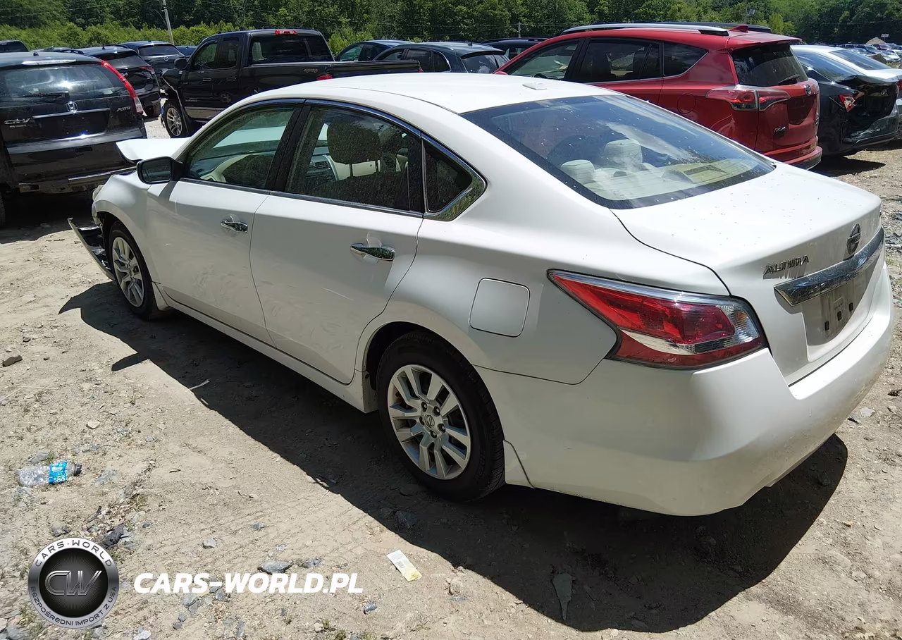 2015 Nissan Altima 2.5 S VIN:1N4AL3AP7FC280800 - 3
