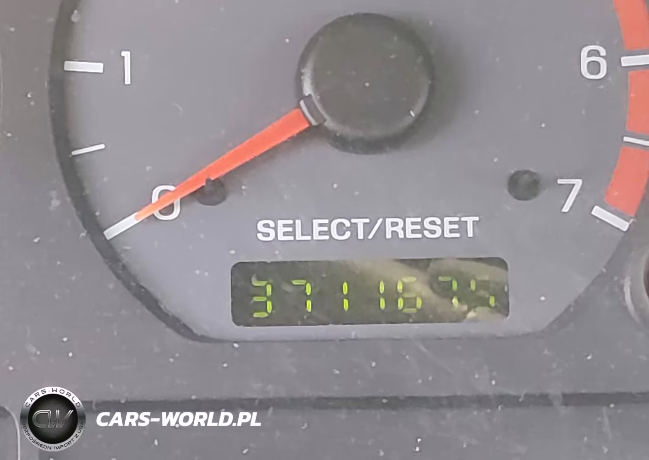 2002 Ford Mustang Deluxe VIN:1FAFP40452F111570 - 16