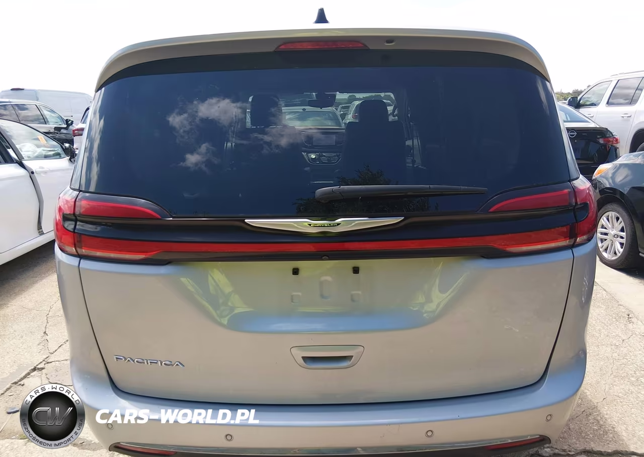 2024 Chrysler Pacifica Touring L VIN:2C4RC1BG5RR159226 - 16