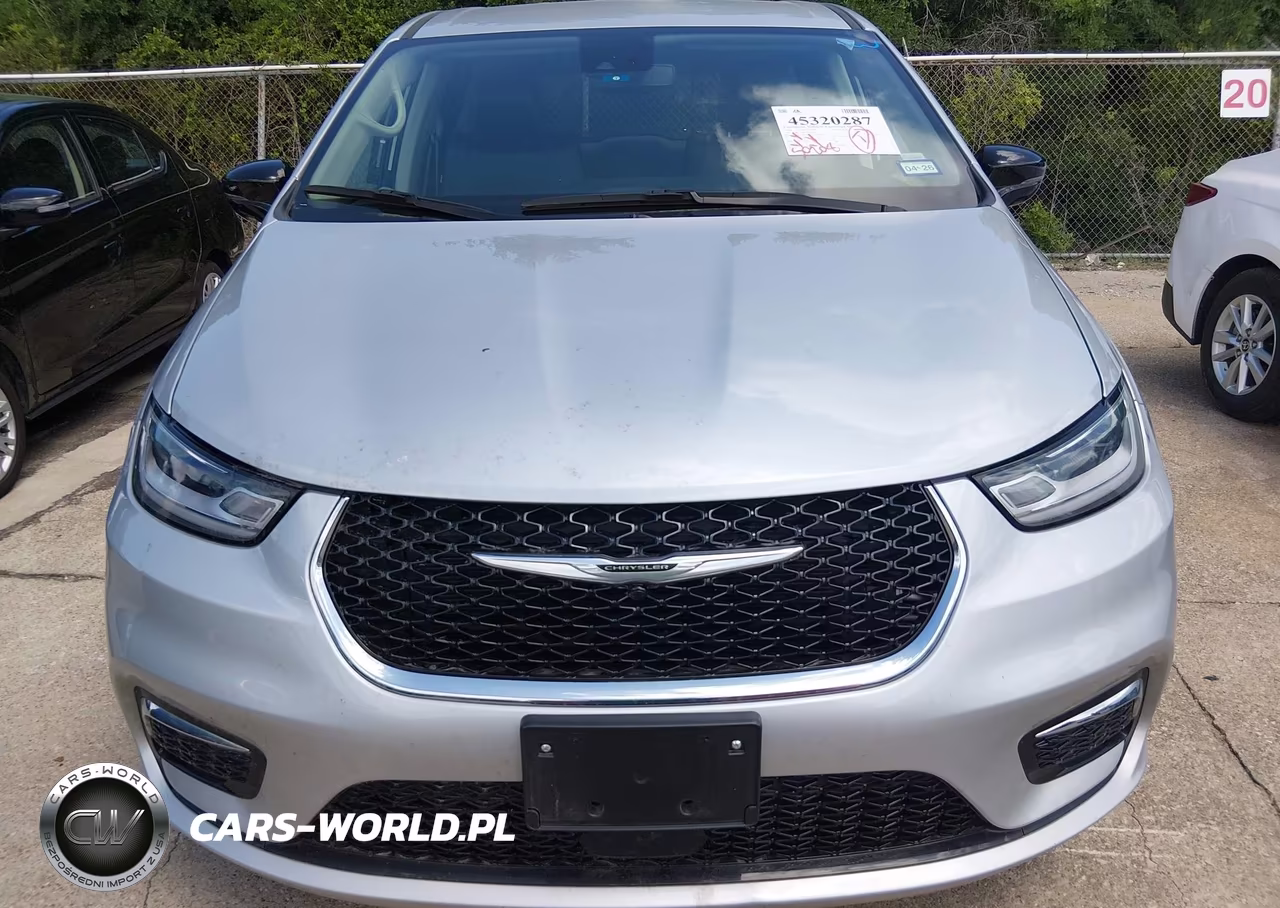 2024 Chrysler Pacifica Touring L VIN:2C4RC1BG5RR159226 - 6