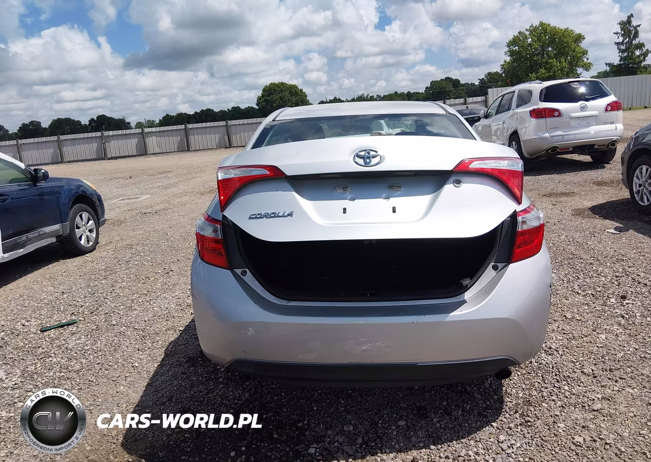 2015 Toyota Corolla L VIN:5YFBURHE2FP340704 - 16