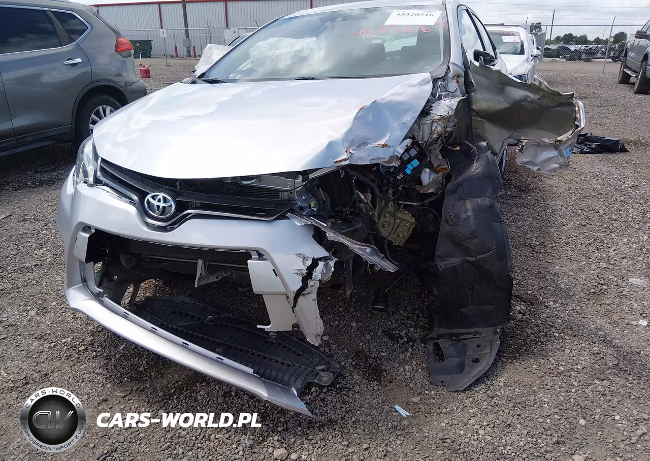 2015 Toyota Corolla L VIN:5YFBURHE2FP340704 - 6
