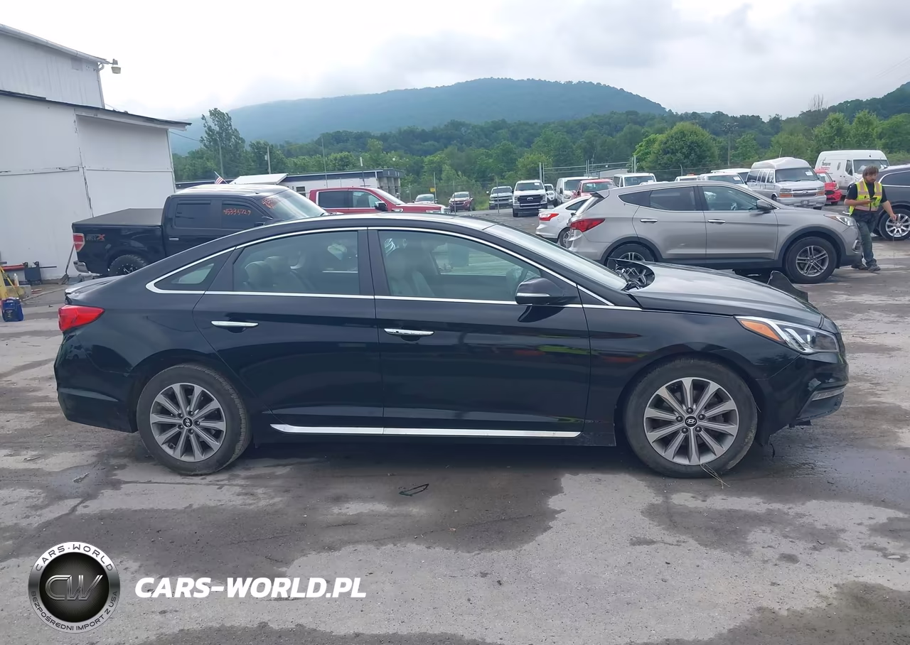 2016 Hyundai Sonata Limited VIN:5NPE34AF9GH323175 - 14