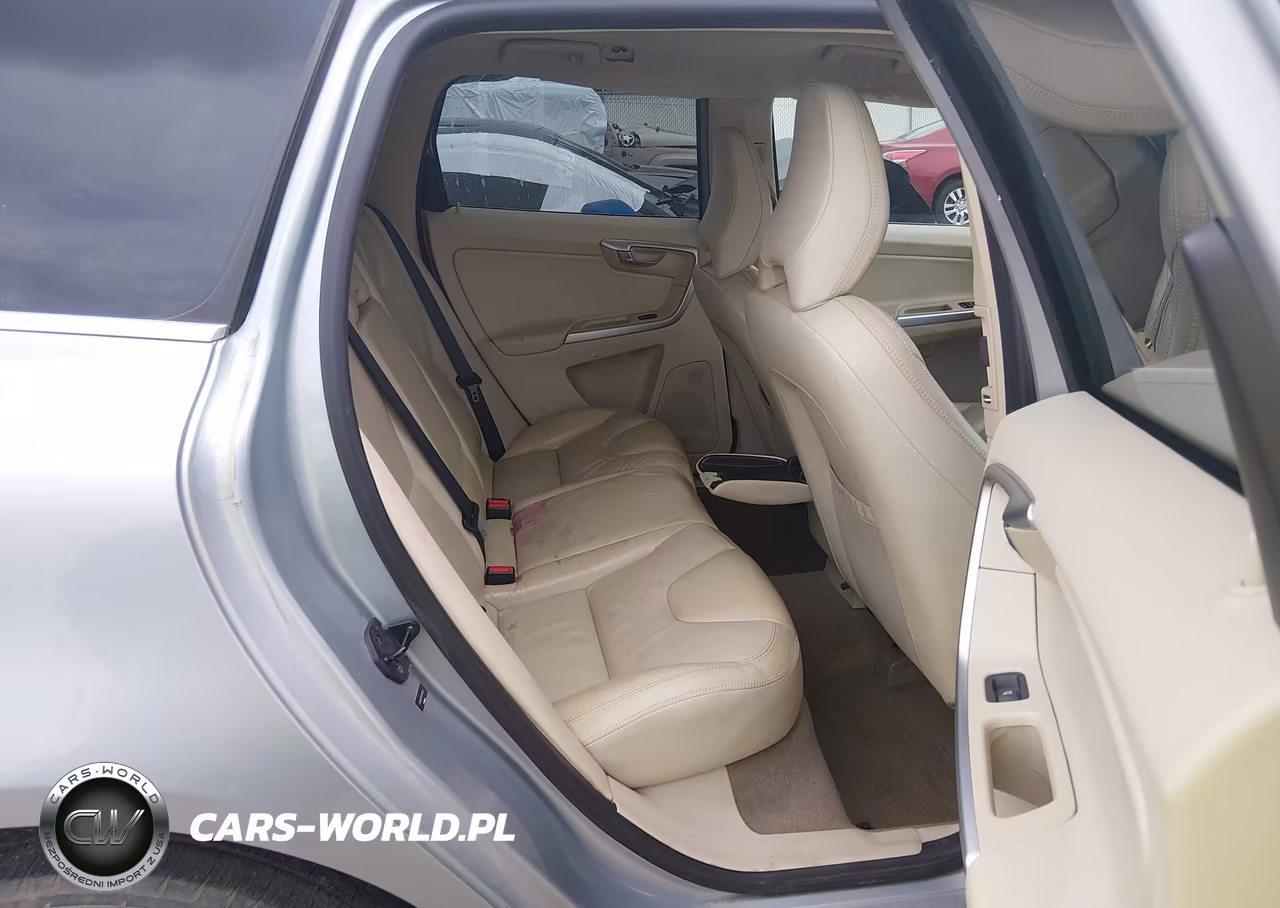 2011 Volvo Xc60 T6-T6 R-Design VIN:YV4902DZ7B2150073 - 8