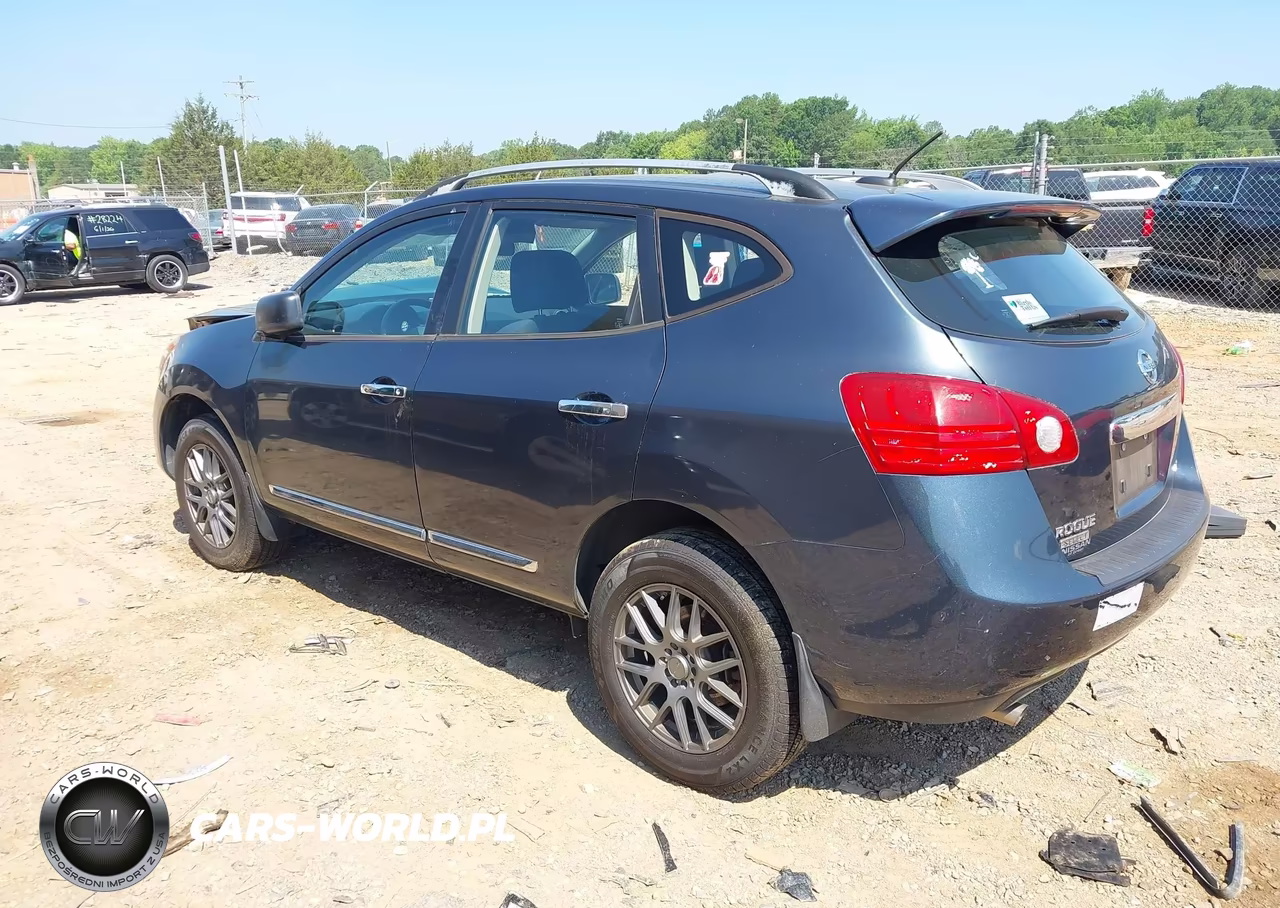 2014 Nissan Rogue Select S VIN:JN8AS5MVXEW711392 - 3