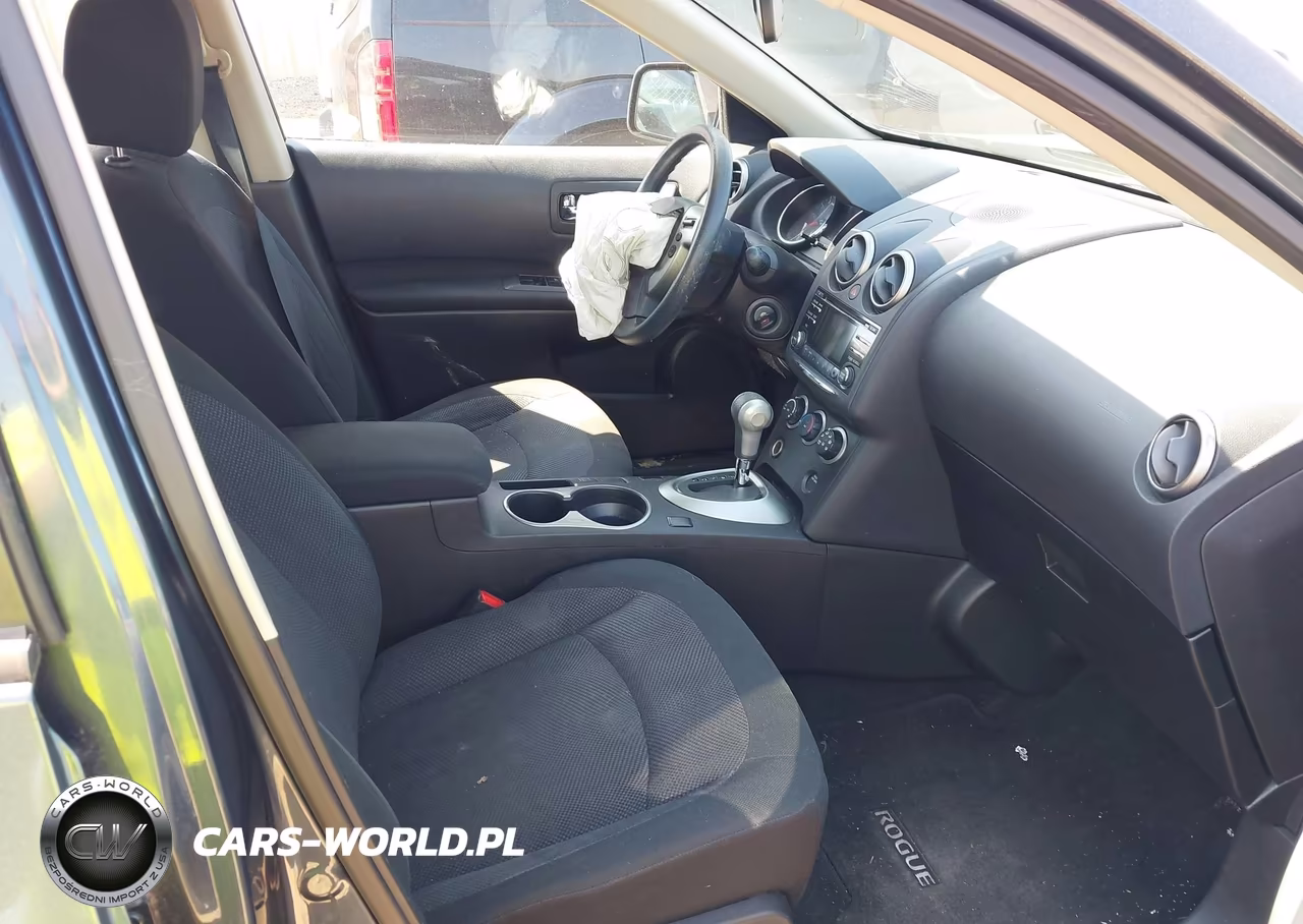 2014 Nissan Rogue Select S VIN:JN8AS5MVXEW711392 - 5