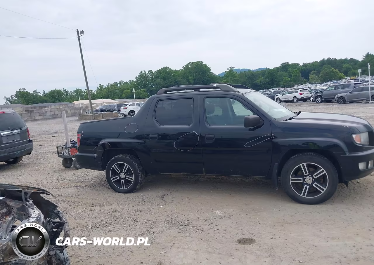 2014 Honda Ridgeline Sport VIN:5FPYK1F70EB001429 - 13