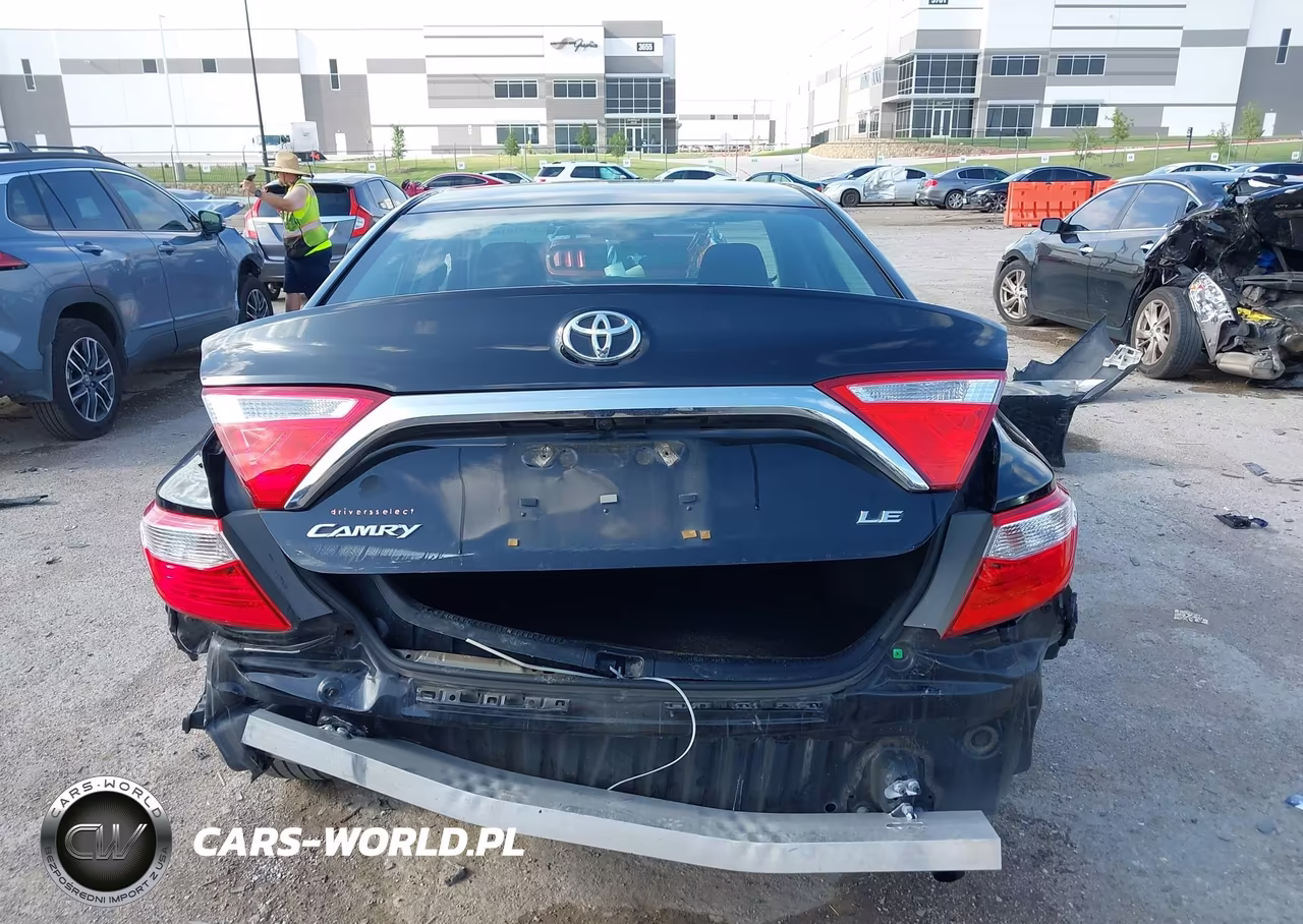 2016 Toyota Camry Le VIN:4T1BF1FK4GU162346 - 16