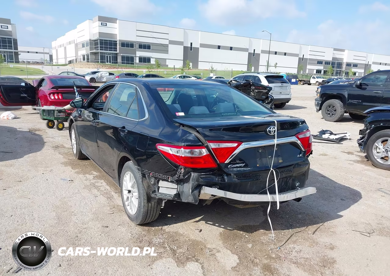 2016 Toyota Camry Le VIN:4T1BF1FK4GU162346 - 3