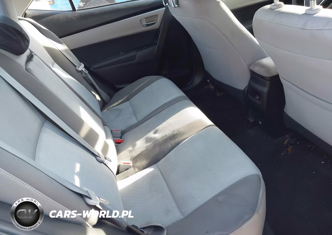 2018 Toyota Corolla Le VIN:5YFBURHE9JP840447 - 8