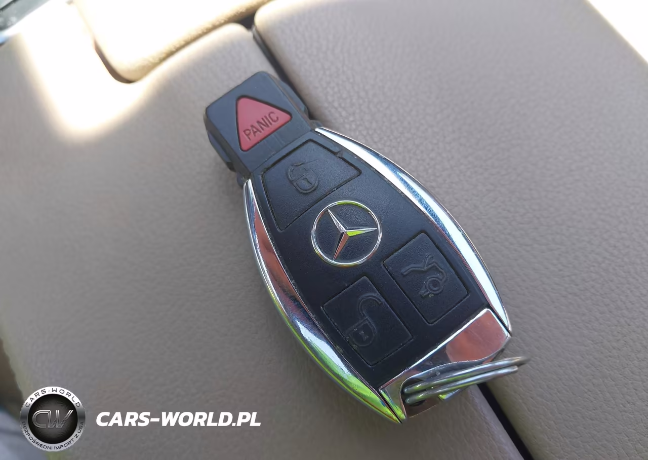 2012 Mercedes-Benz E 350 4Matic VIN:WDDHF8JBXCA648532 - 11