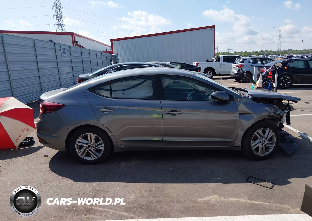 2019 Hyundai Elantra Sel VIN:5NPD84LF1KH471243 - 12