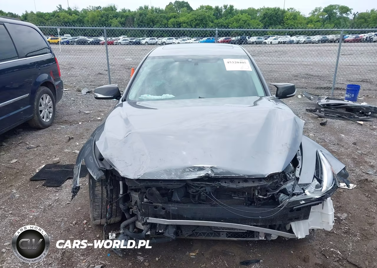 2017 Infiniti Q50 Premium VIN:JN1EV7ARXHM838346 - 12