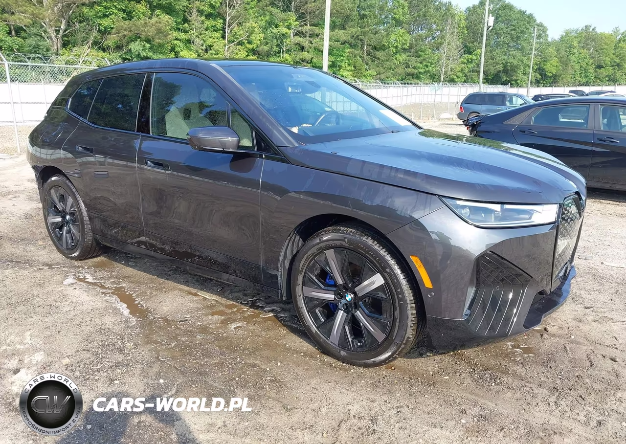2025 BMW Ix xDrive50