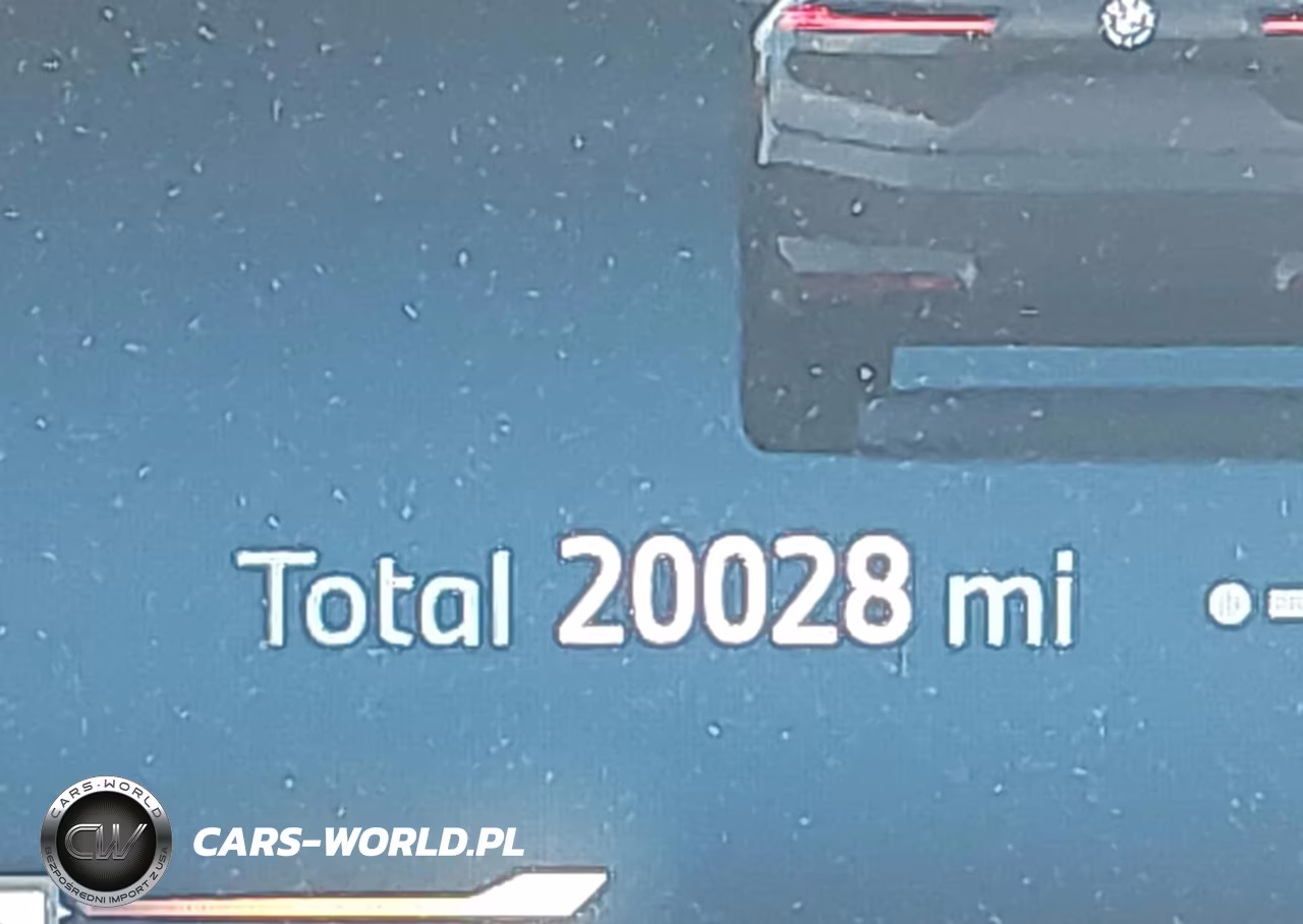 2025 BMW Ix xDrive50 VIN:WB523CF04SCS15712 - 16