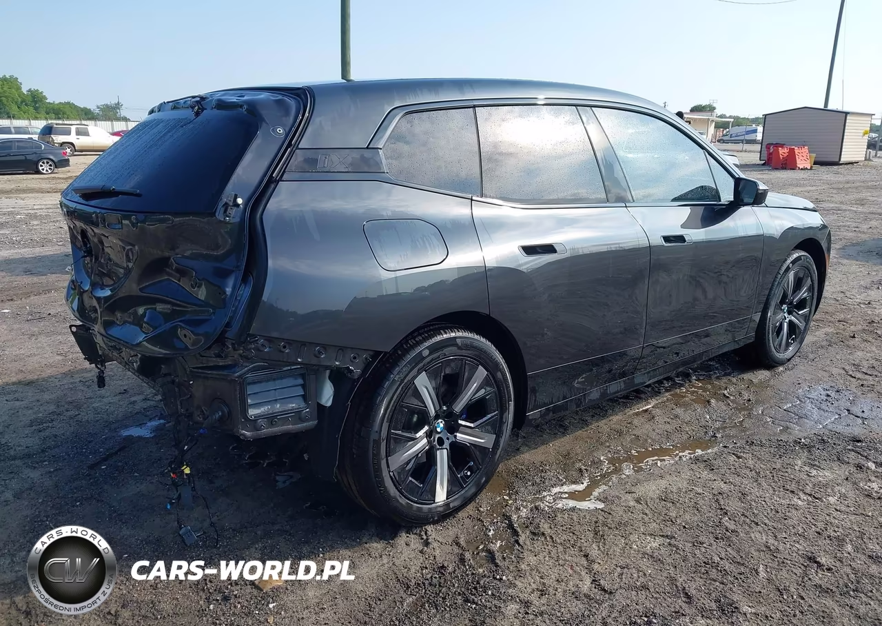 2025 BMW Ix xDrive50 VIN:WB523CF04SCS15712 - 4