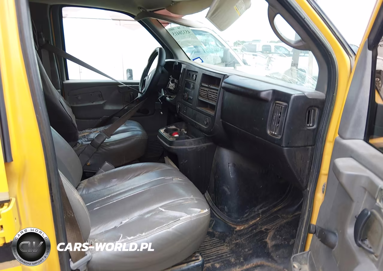 2010 Chevrolet Express 3500 Work Van VIN:1GC2GTBG9A1156887 - 5
