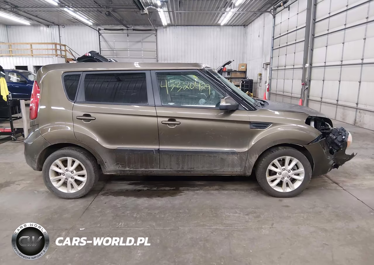 2013 Kia Soul + VIN:KNDJT2A68D7524388 - 14