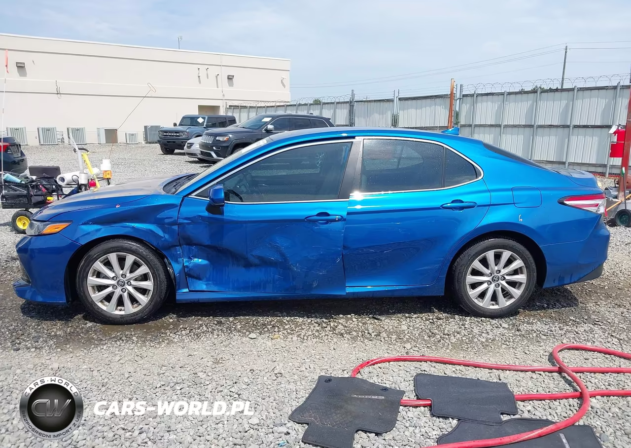 2019 Toyota Camry Le VIN:4T1B11HK0KU290846 - 15