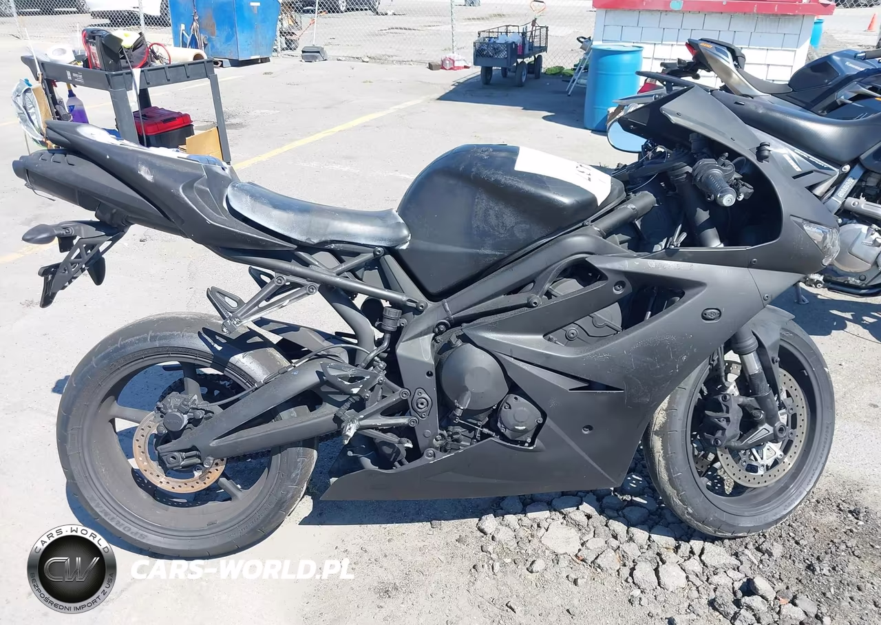 2010 Triumph Motorcycle Daytona 675 VIN:SMTD00NS2AJ411005 - 12