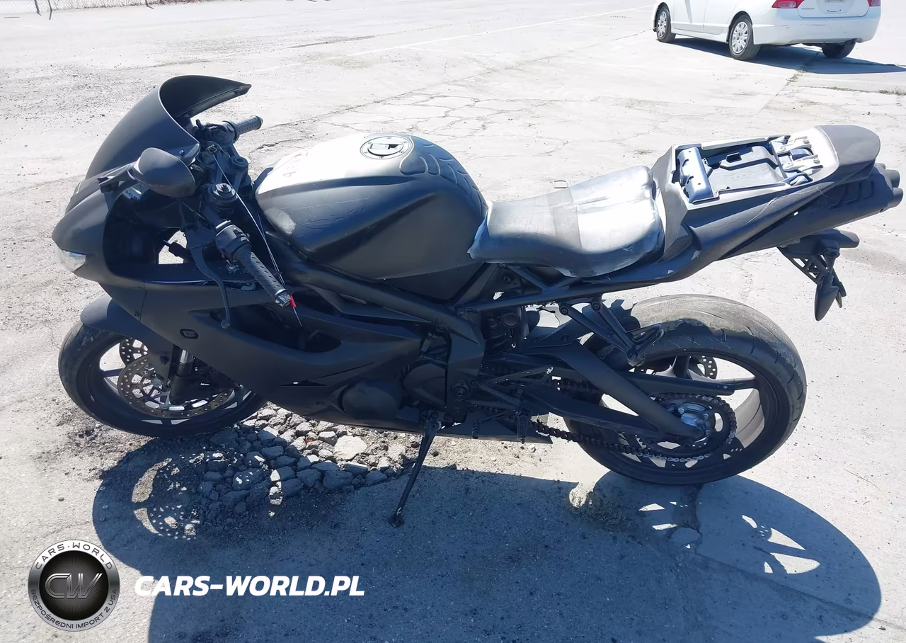 2010 Triumph Motorcycle Daytona 675 VIN:SMTD00NS2AJ411005 - 13