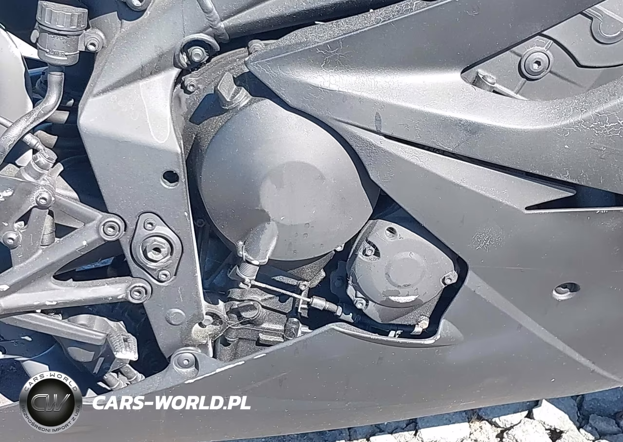 2010 Triumph Motorcycle Daytona 675 VIN:SMTD00NS2AJ411005 - 8