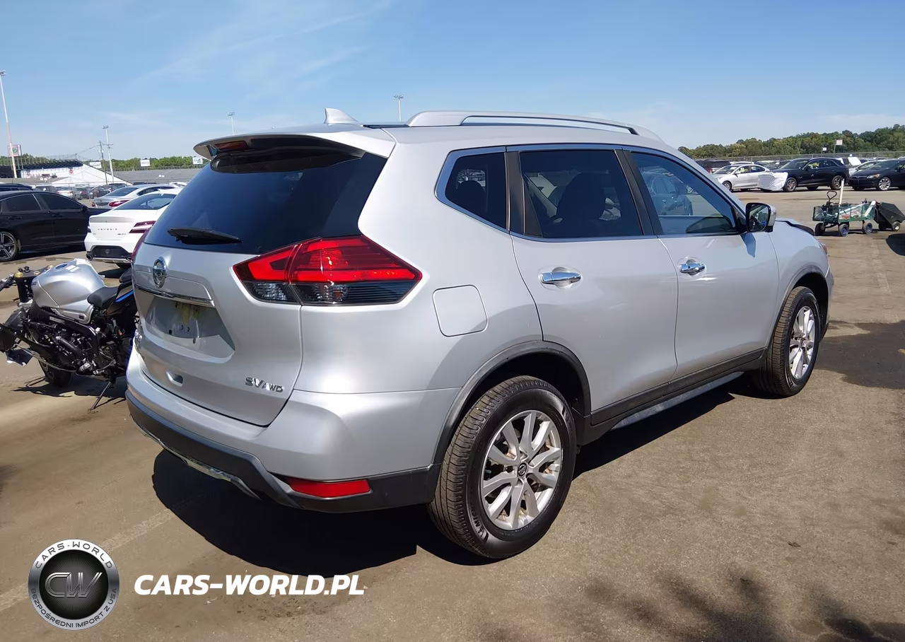 2017 Nissan Rogue Sv VIN:JN8AT2MV7HW270093 - 4