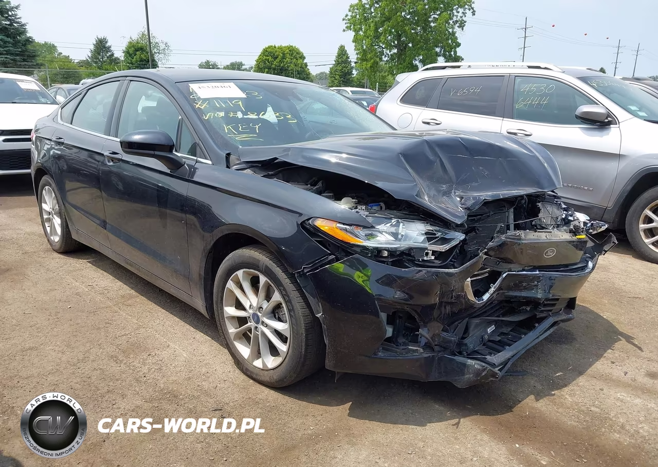 2020 Ford Fusion Se – zdjęcie 1 z 17