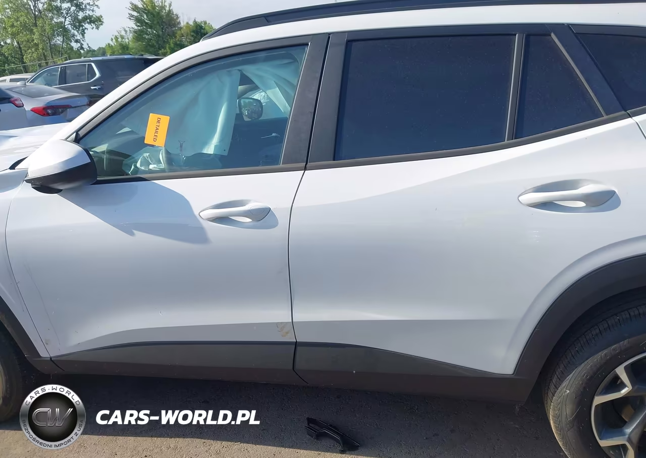 2026 Chevrolet Trax Fwd Lt VIN:KL77LHEP8TC107162 - 14