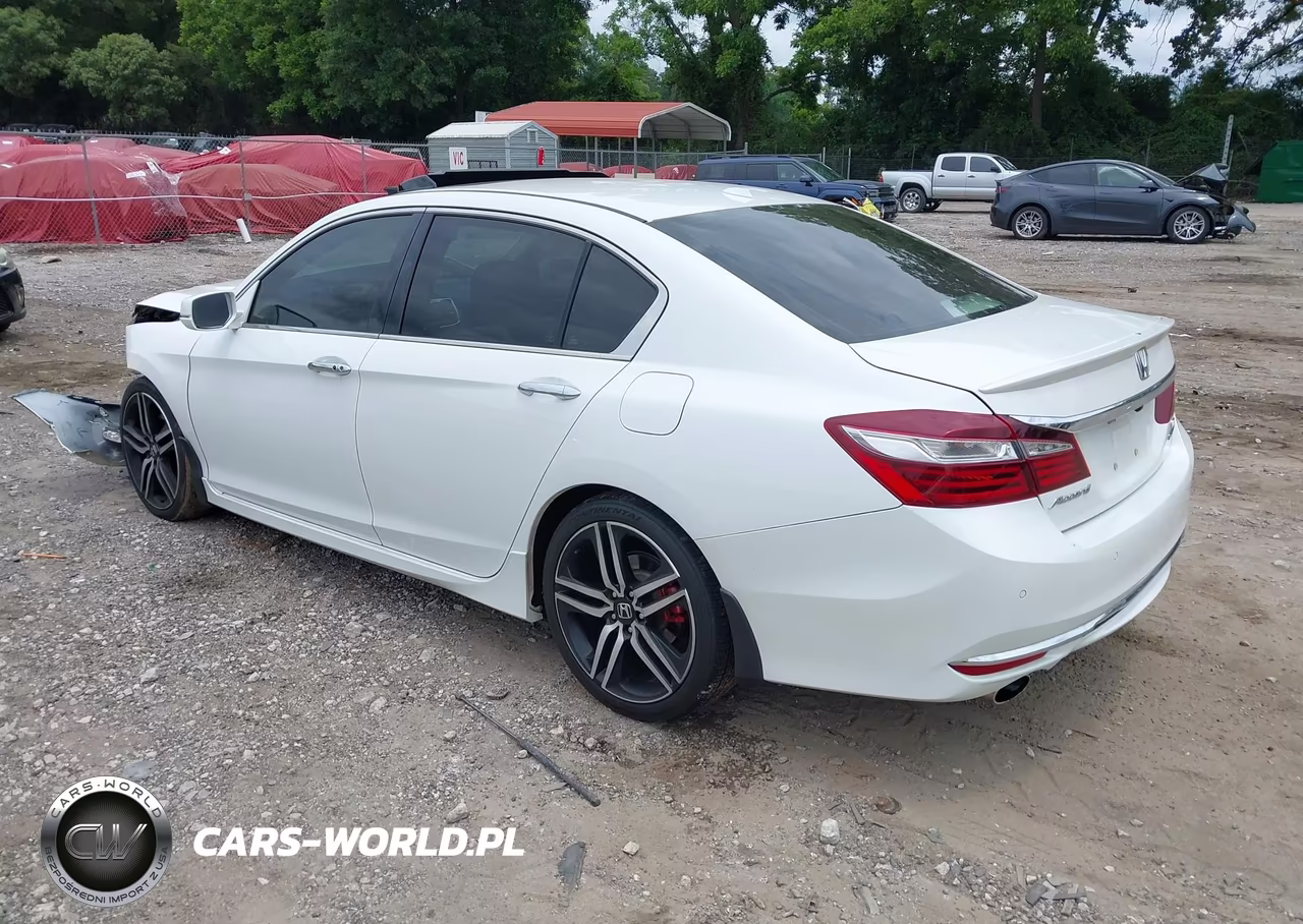 2016 Honda Accord Touring VIN:1HGCR3F92GA027782 - 3