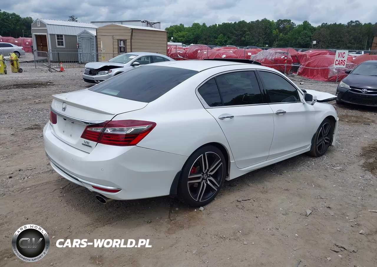2016 Honda Accord Touring VIN:1HGCR3F92GA027782 - 4