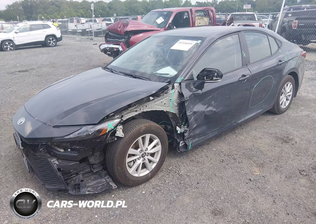 2026 Toyota Camry Le VIN:4T1DAACK4TU698039 - 2